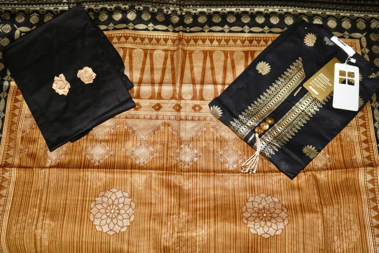 Gul Ahmed’s stitched 3-piece suit classic